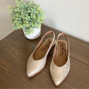 Gorgeous Zodiac Slingback Flats | Gold/Champagne Shimmer | Size 6 Women
